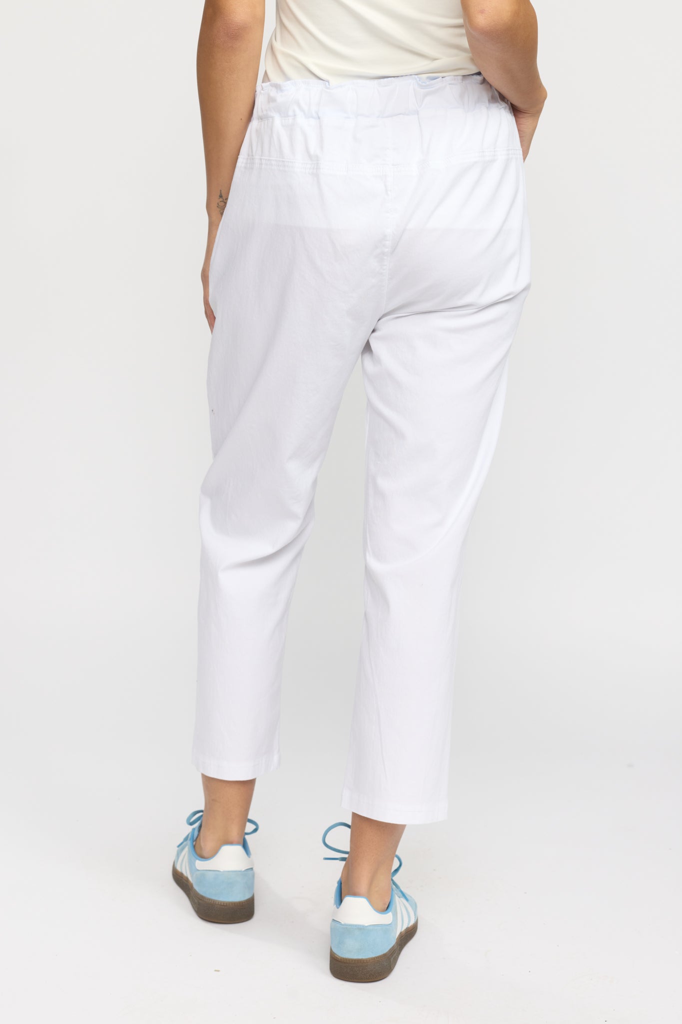ABRIZ.SP25 White