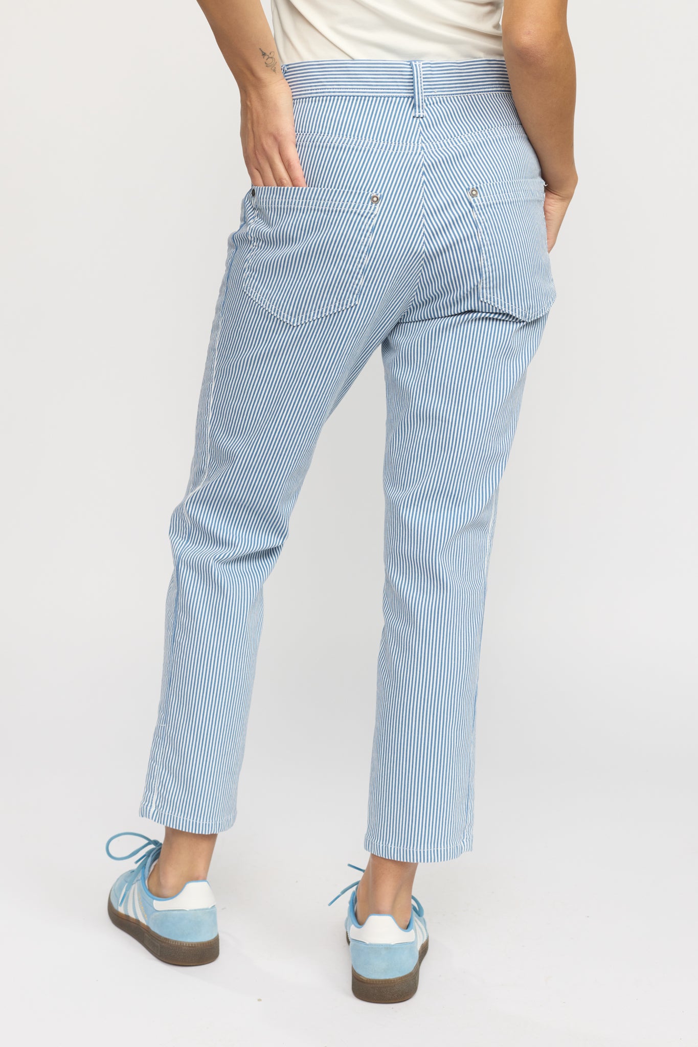BECKY.SP25 Blue