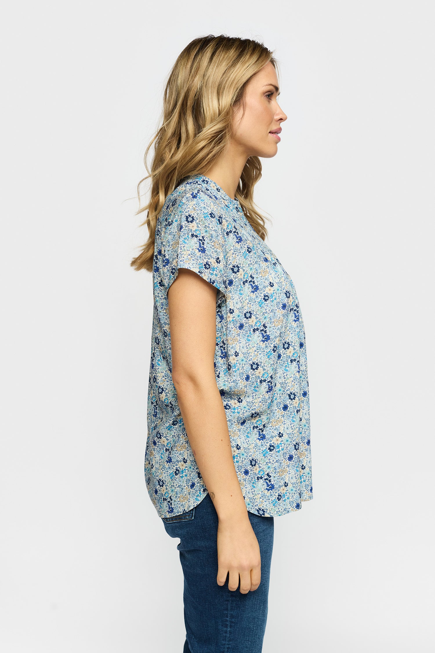 BLOOME BLUE SMALL FLOWERS