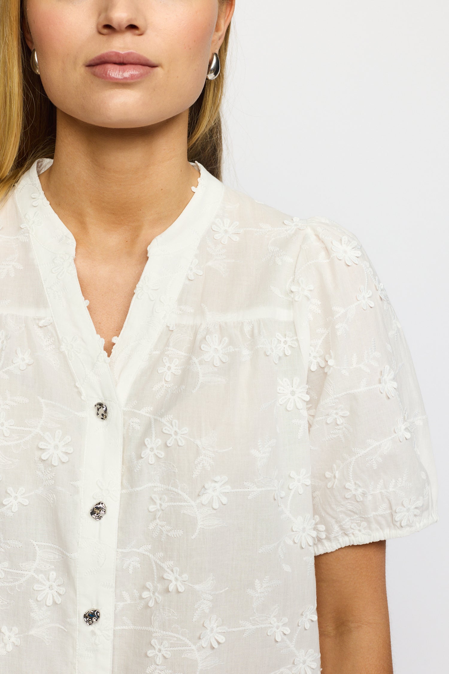 CANA WHITE