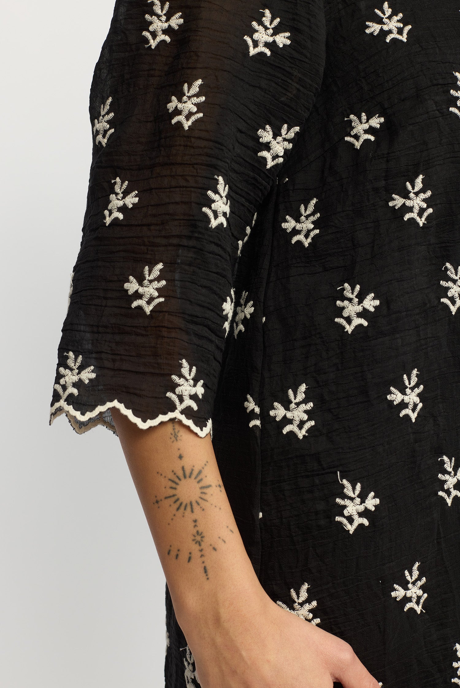 CARLITA.SP25 Black