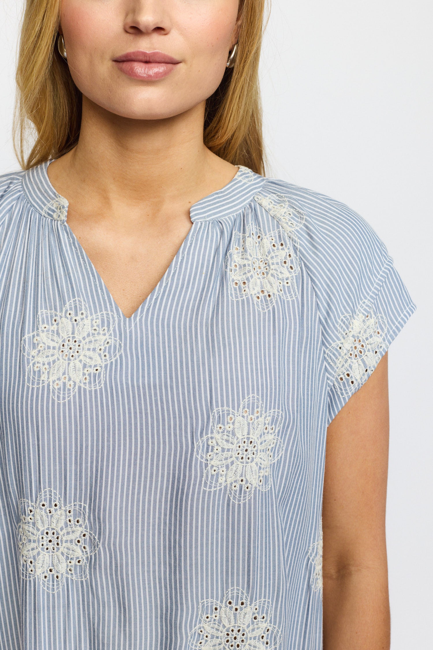 CLEO BLUE STRIPE
