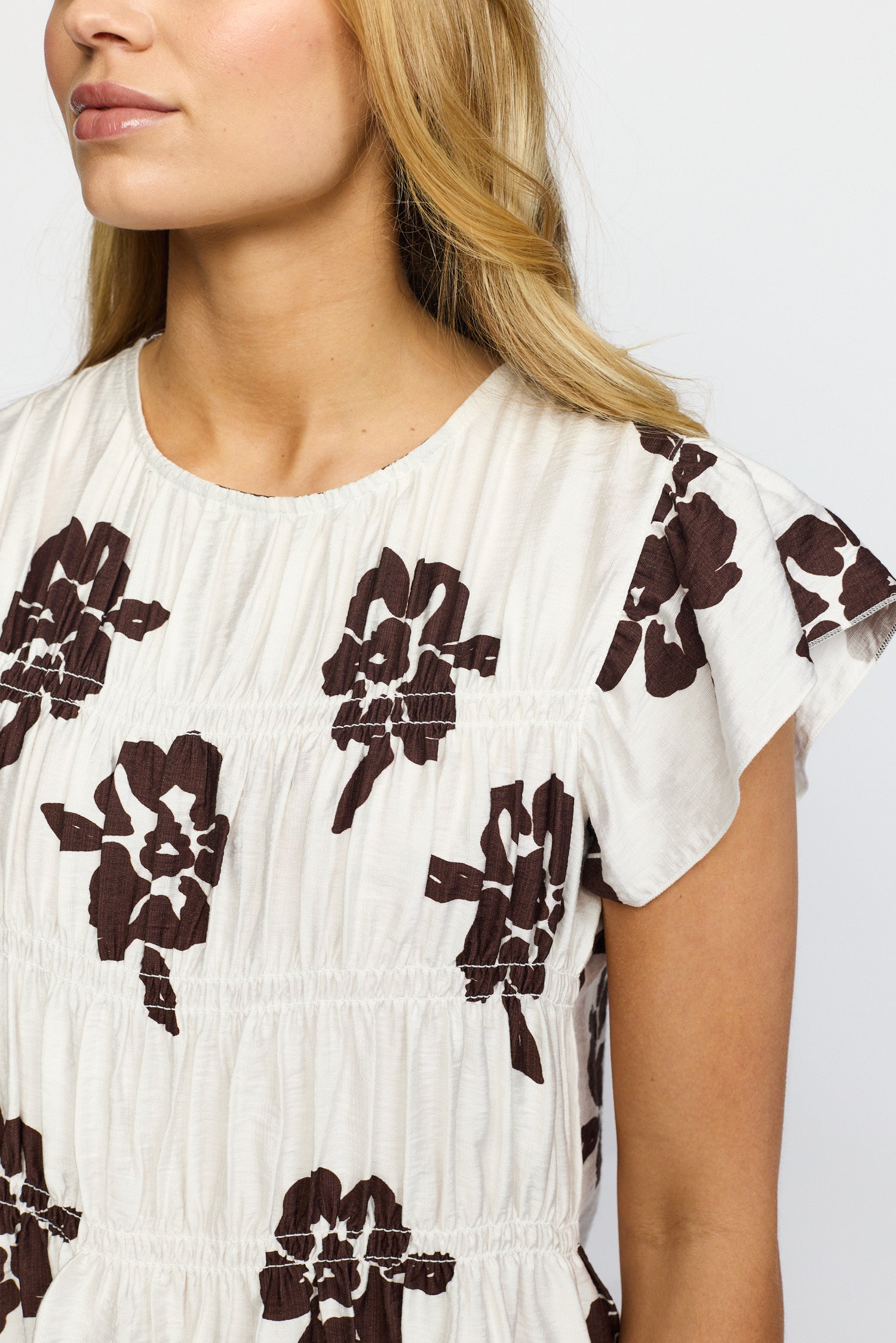GINA BROWN FLOWERS