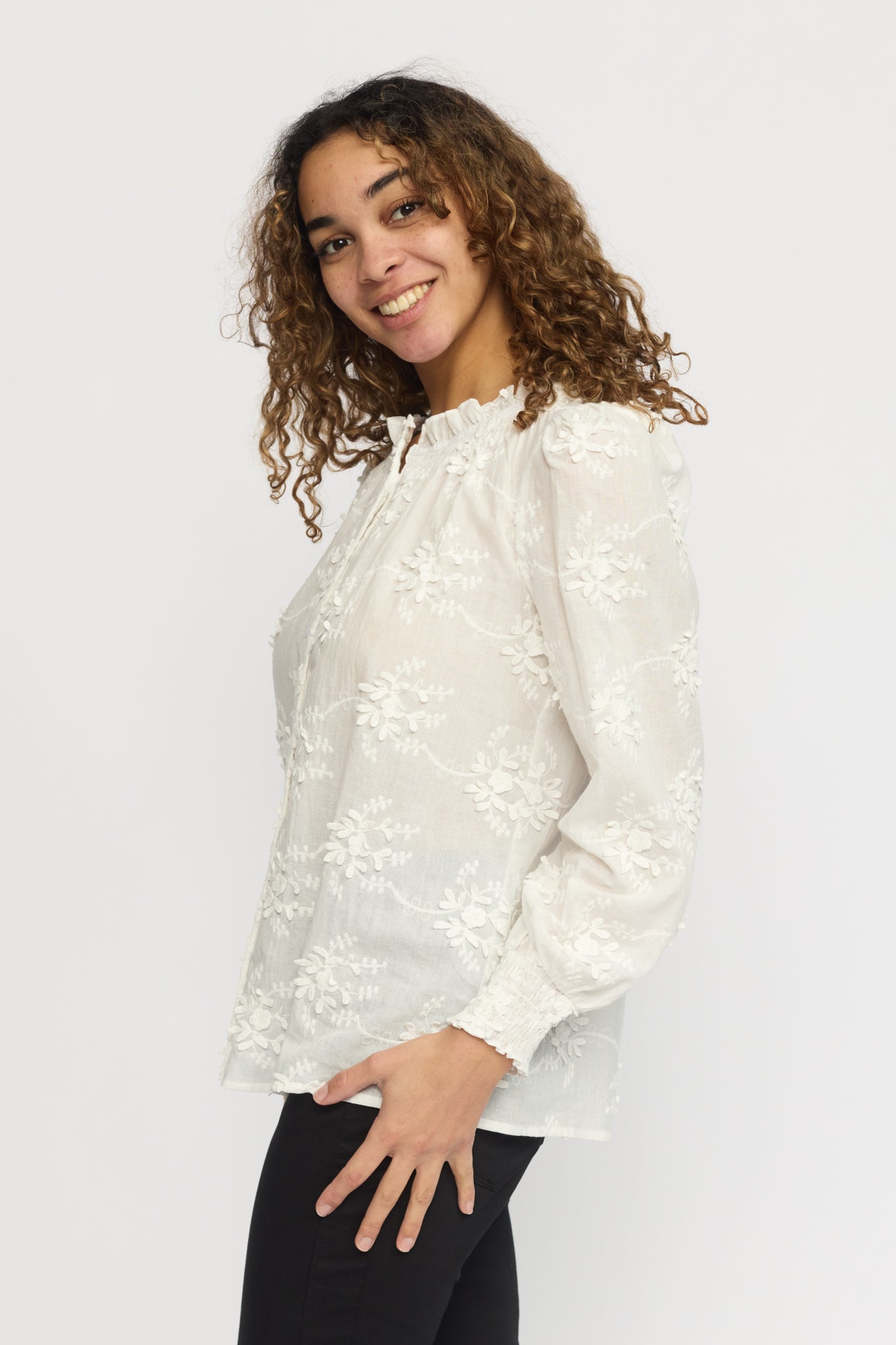 JAHAN.SP25 White