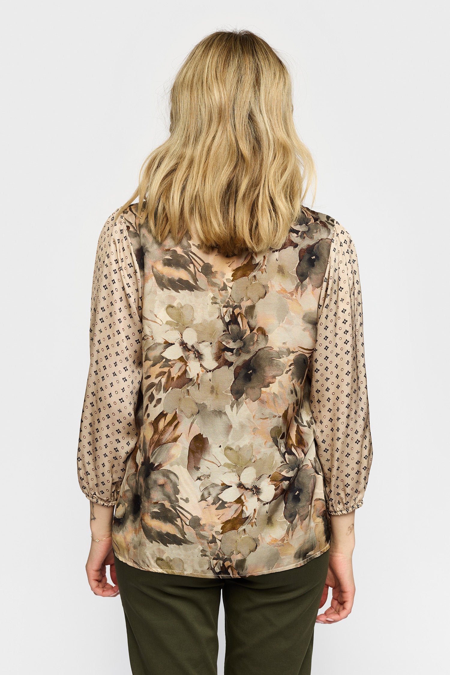 JANNE FLOWER