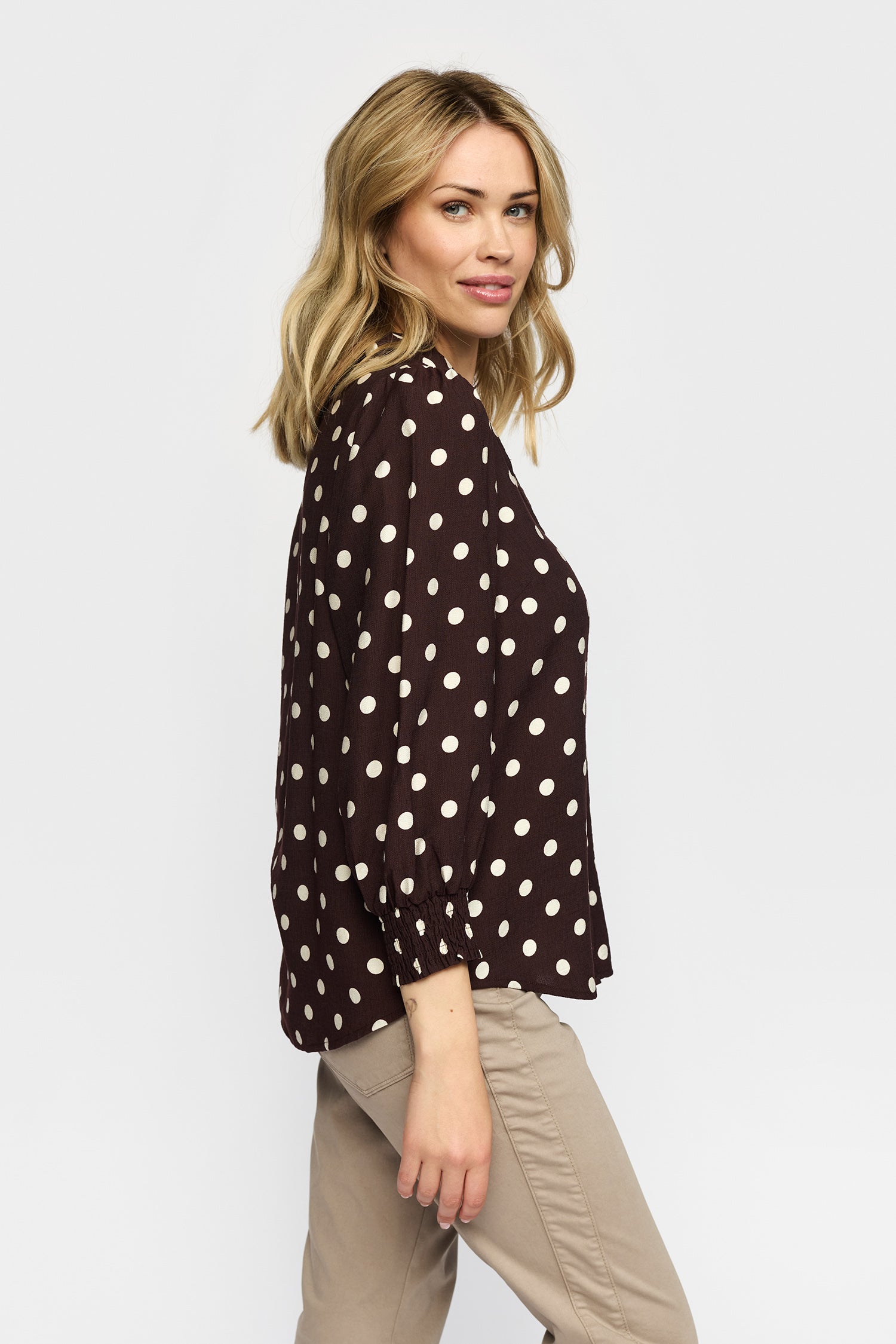 KAMILLA BROWN DOT