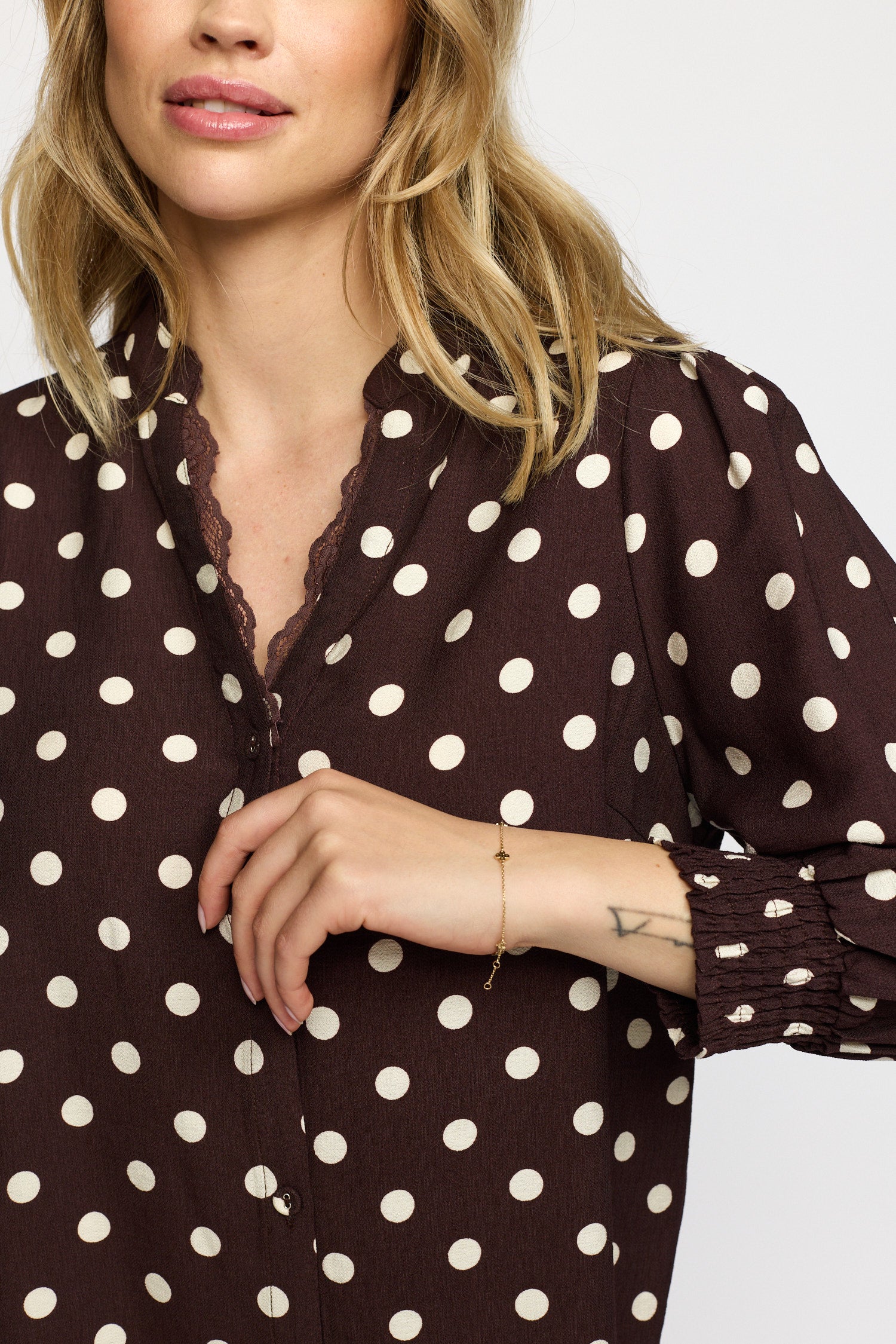 KAMILLA BROWN DOT