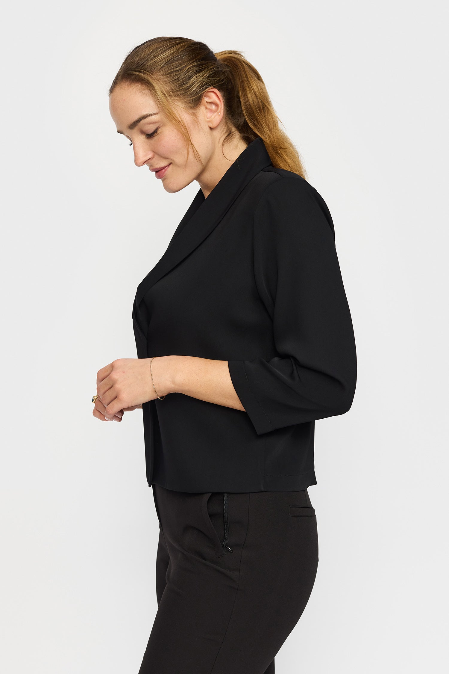 ODA.EA25 Black