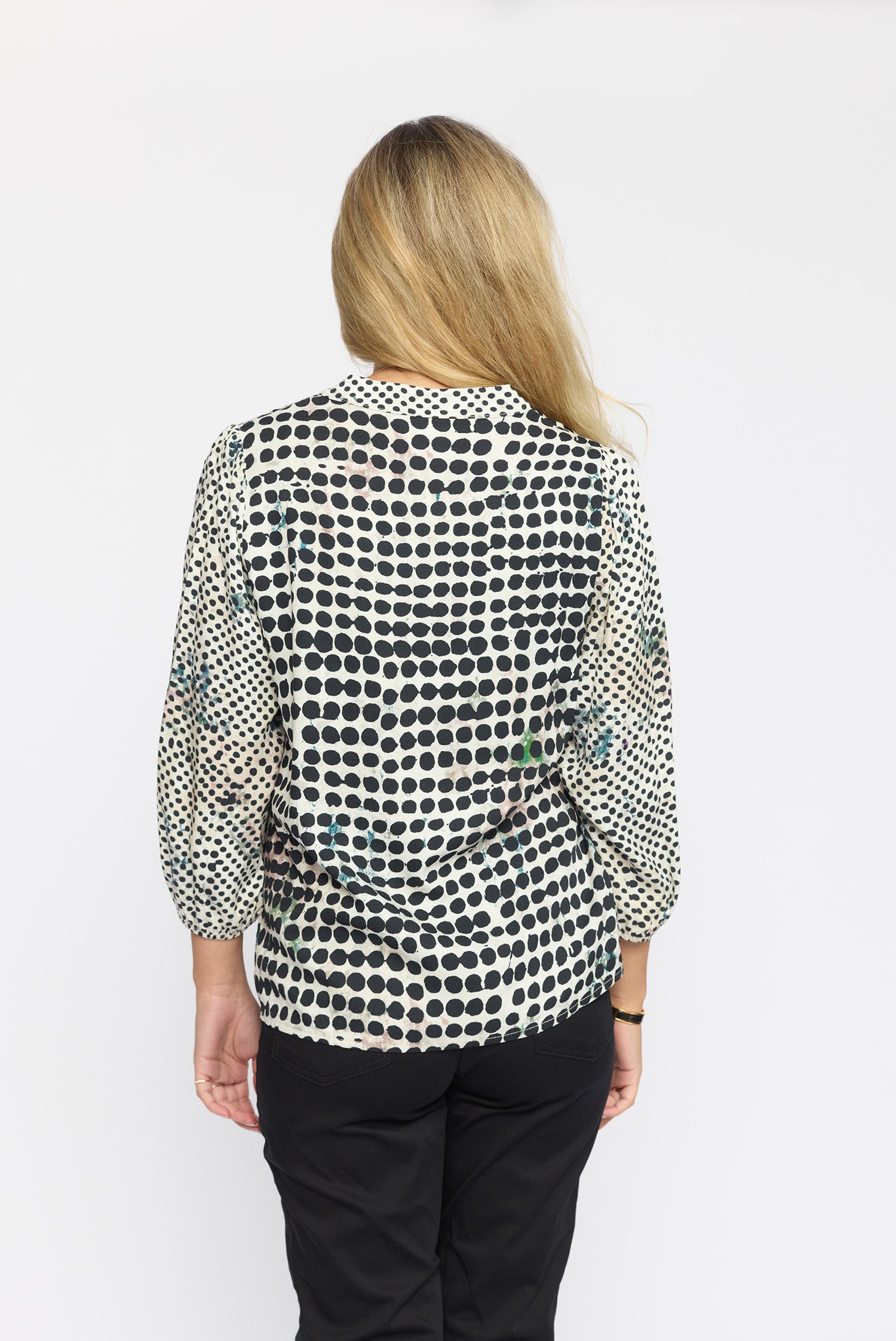 SABIRA.ES25 Black Dot