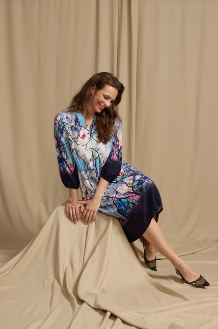 VANYA.EA25 NAVY LEAVES