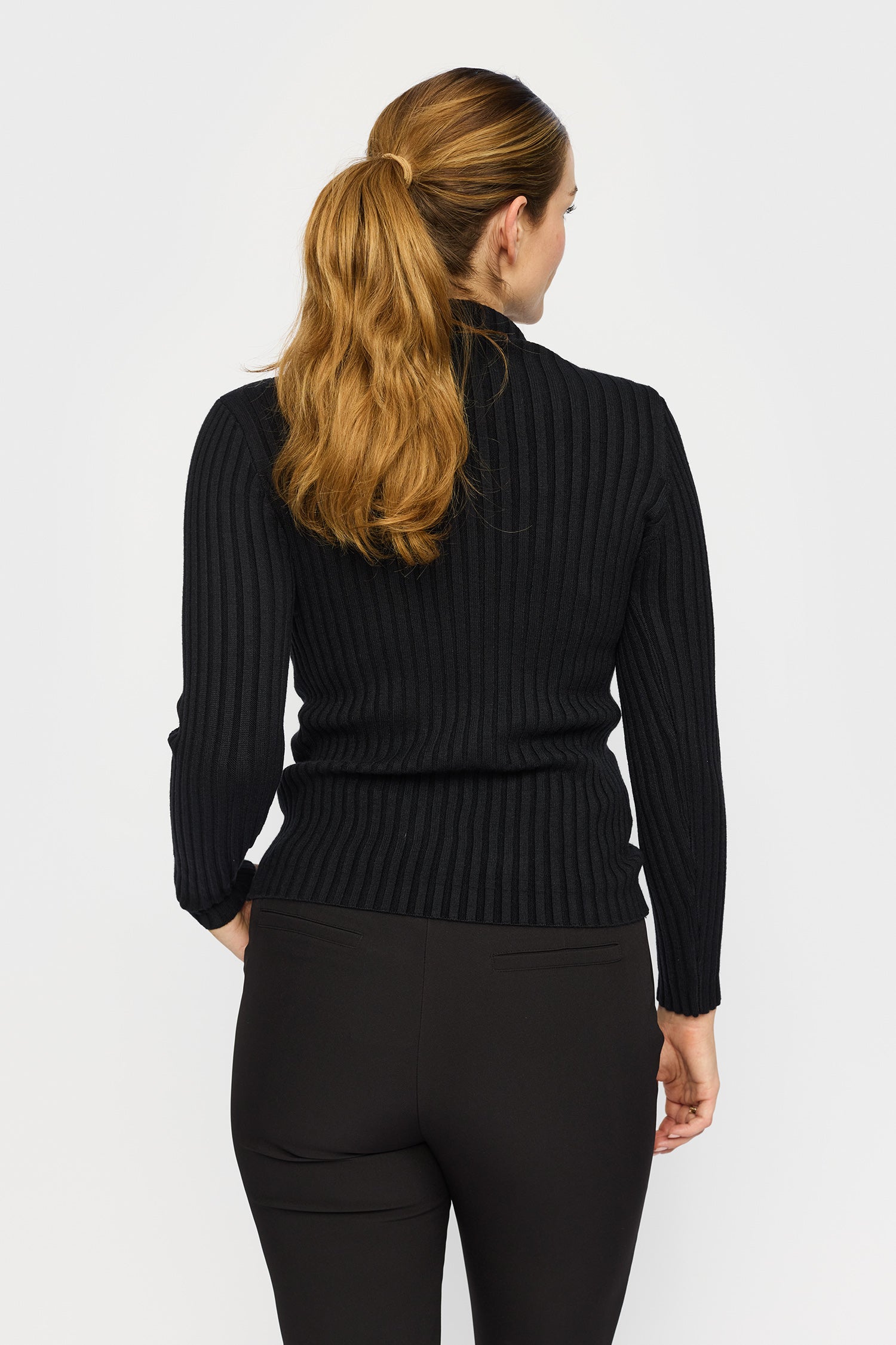 THILDE.EA25 Black