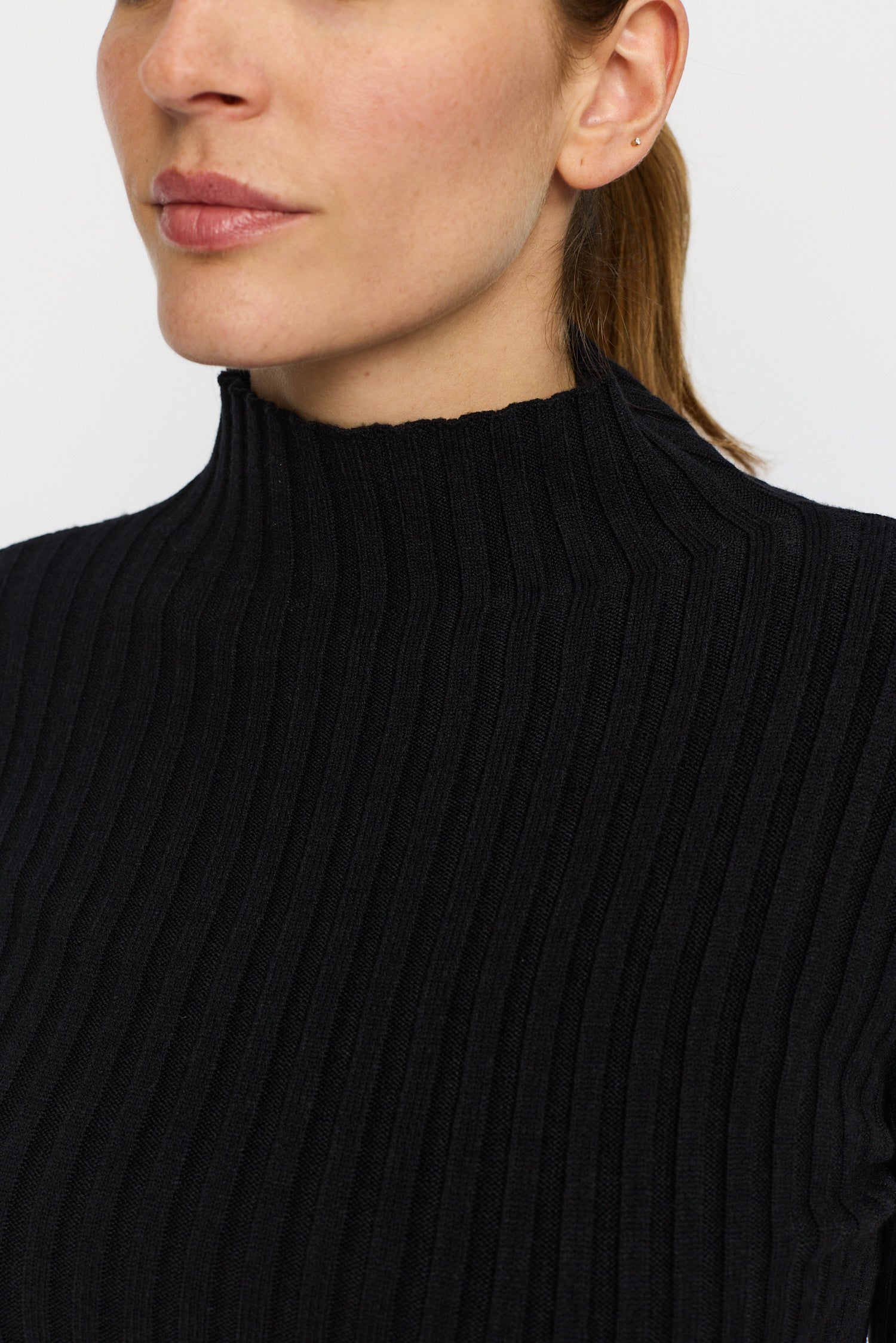 THILDE.EA25 Black