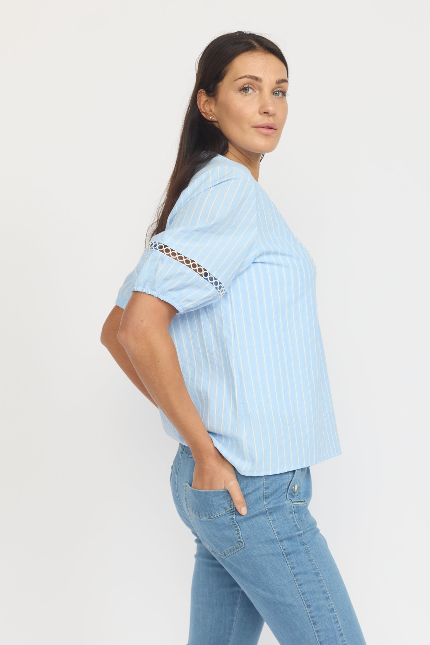AMOLA.HS25 Light Blue Stripe
