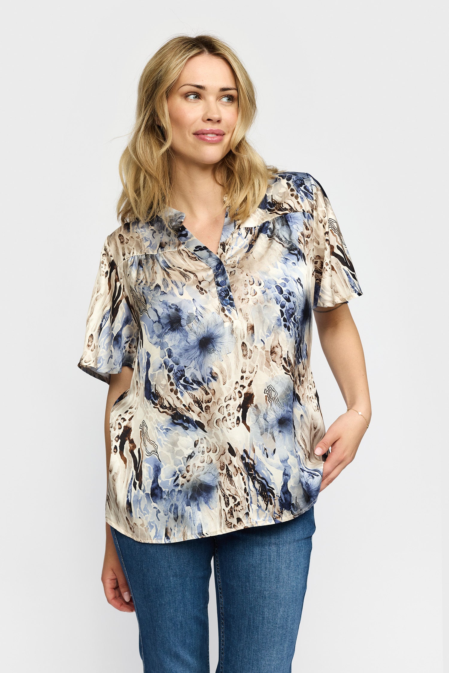 AMORA BLUE LEO