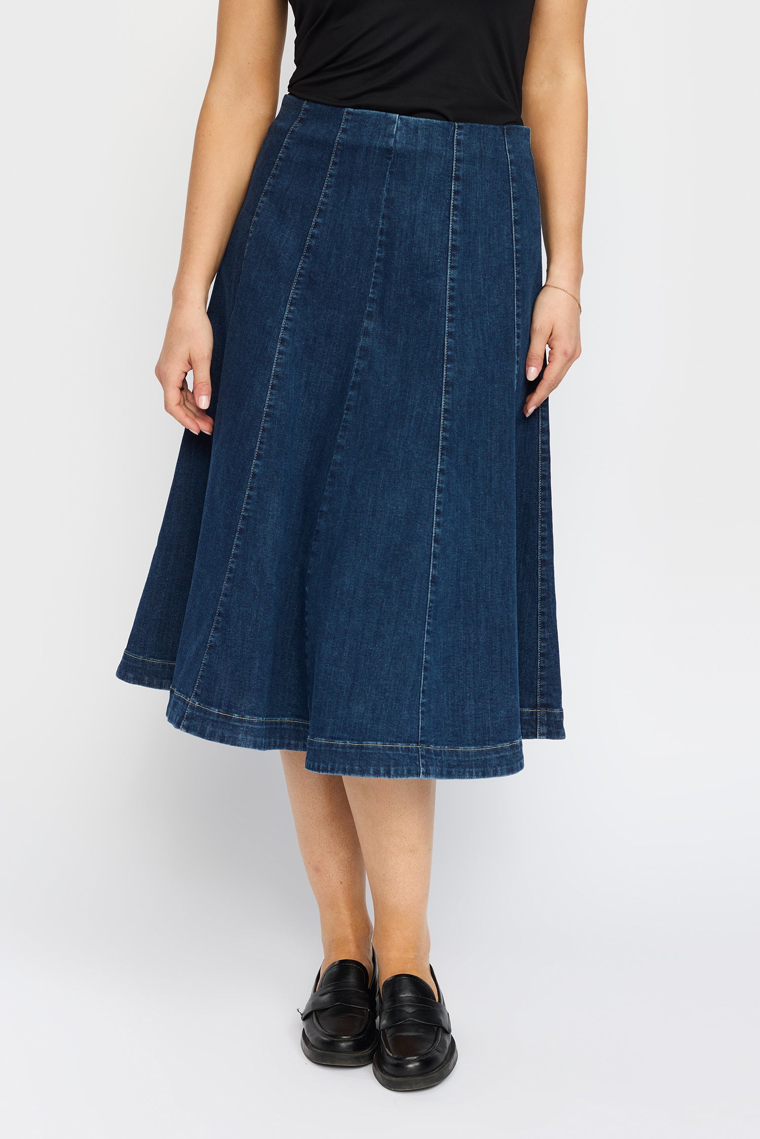 BELLA.EA25 Dark Denim