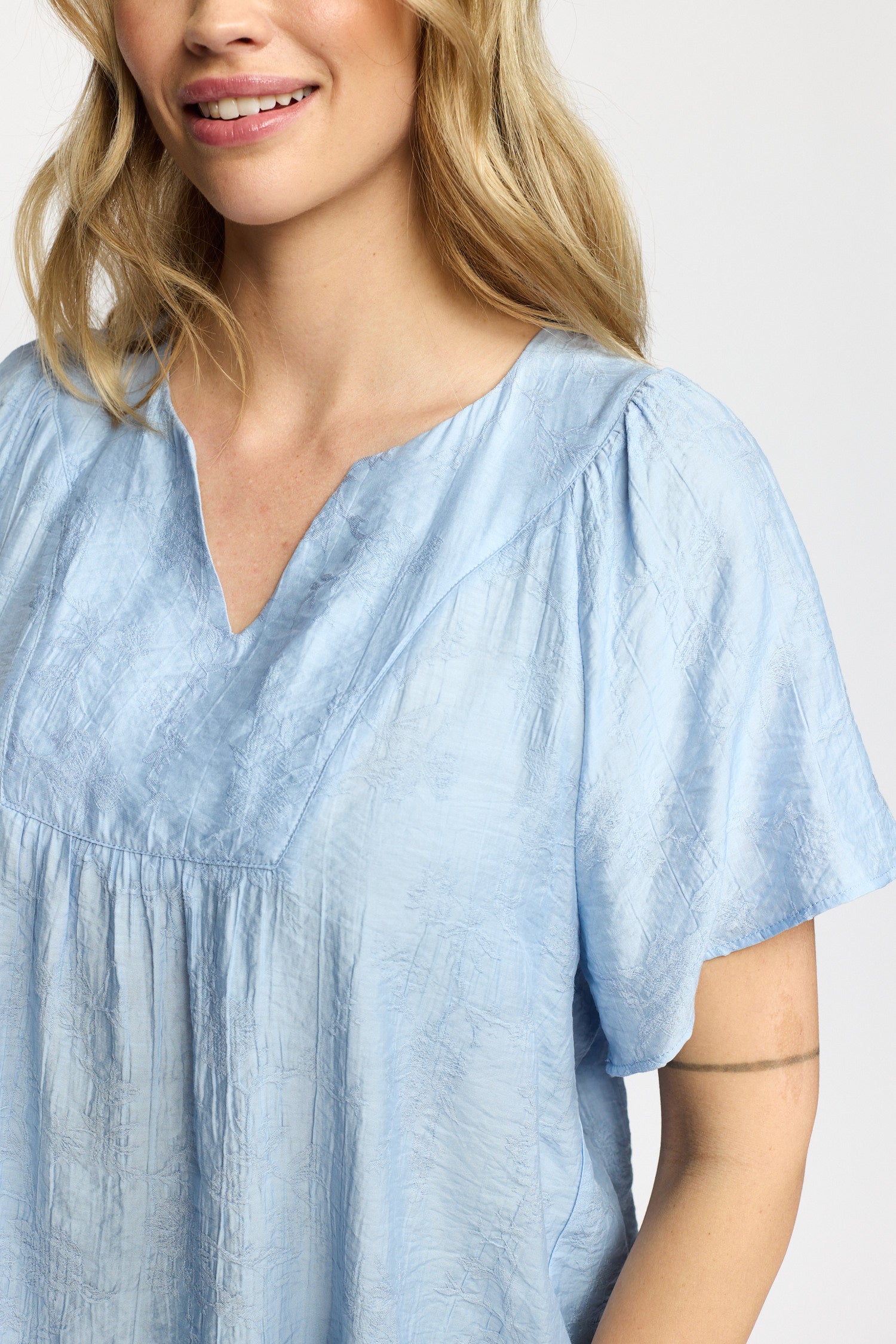 EDDA LIGHT BLUE
