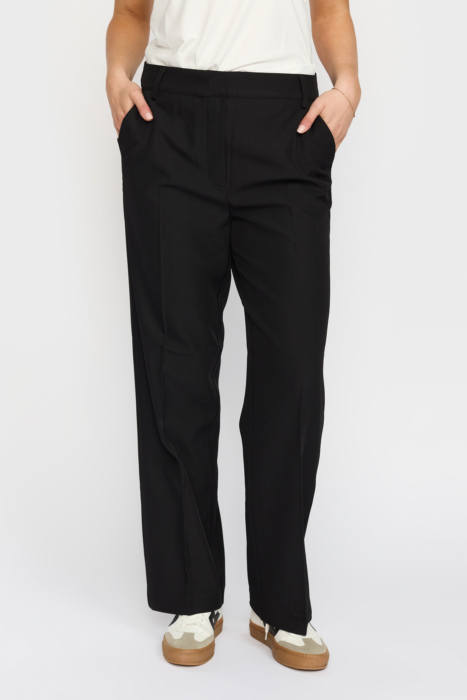 EMMA.EA25 Black