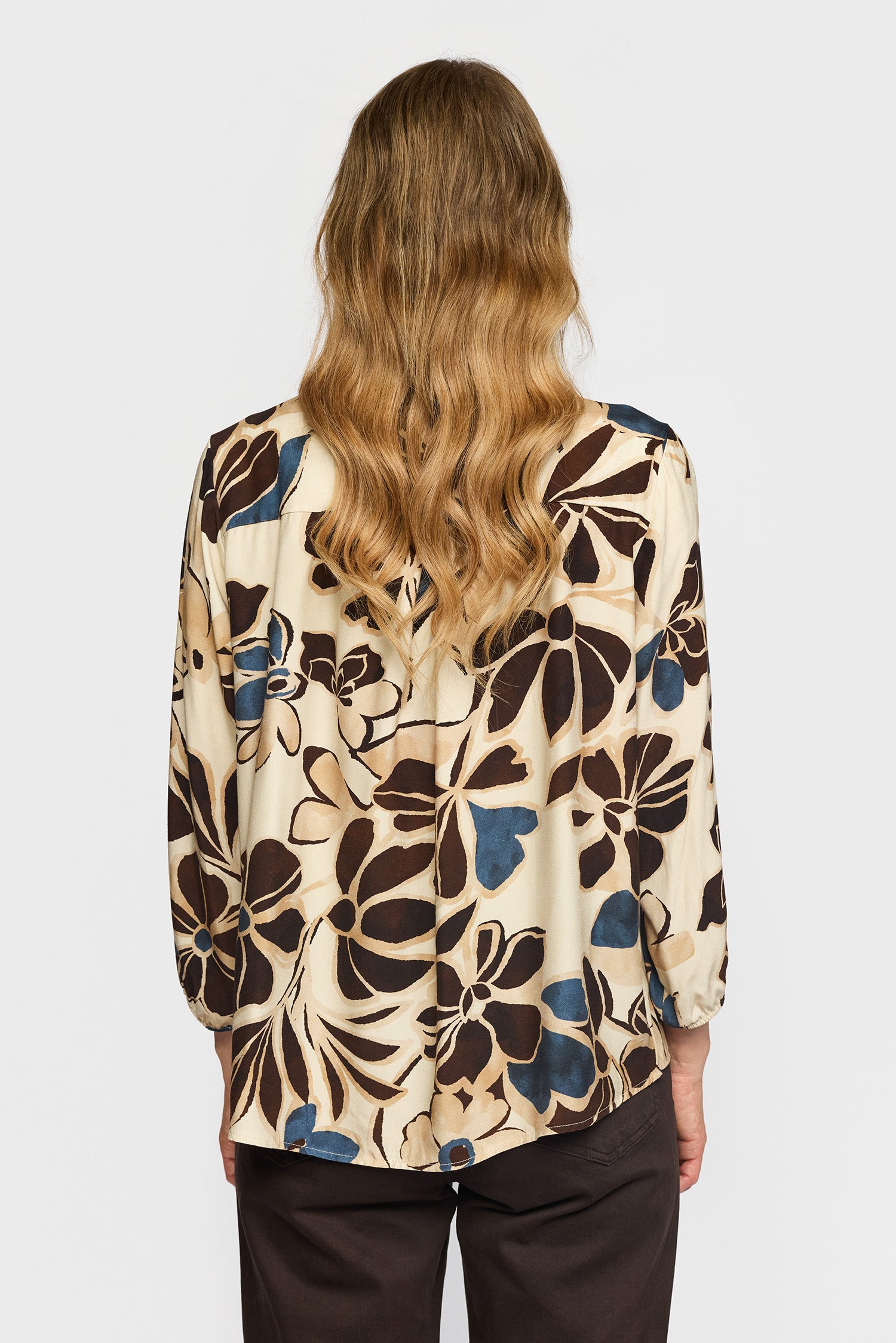 EVE BROWN FLOWER