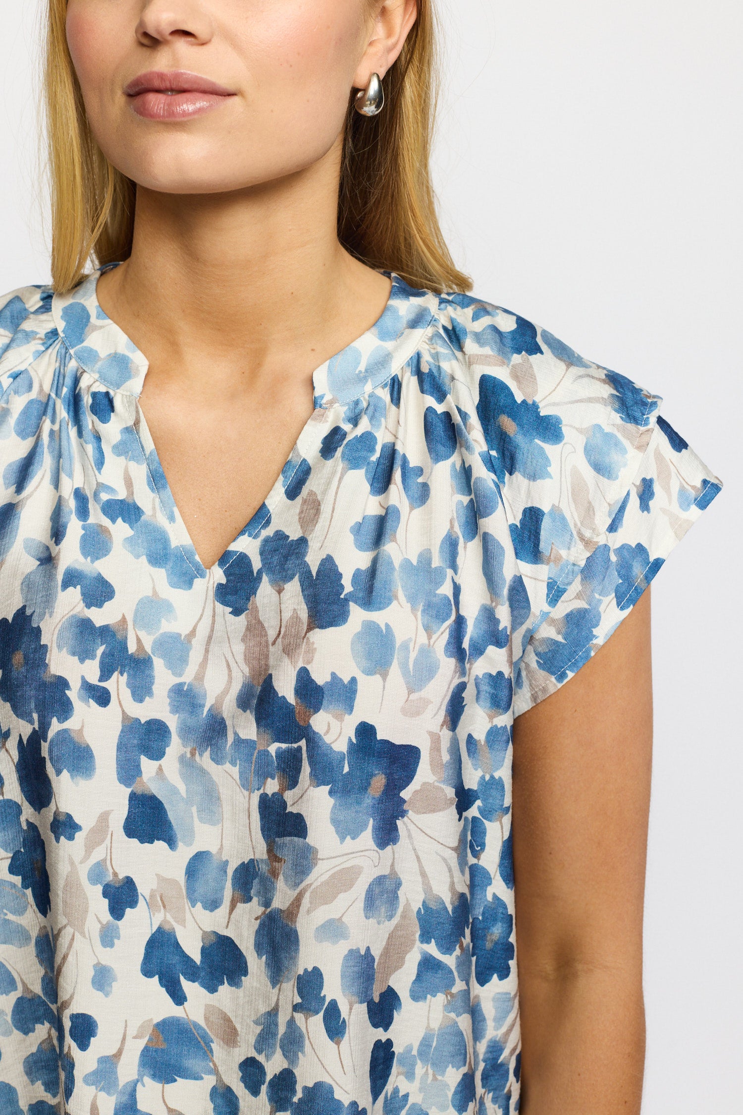 KARIT BLUE FLOWER