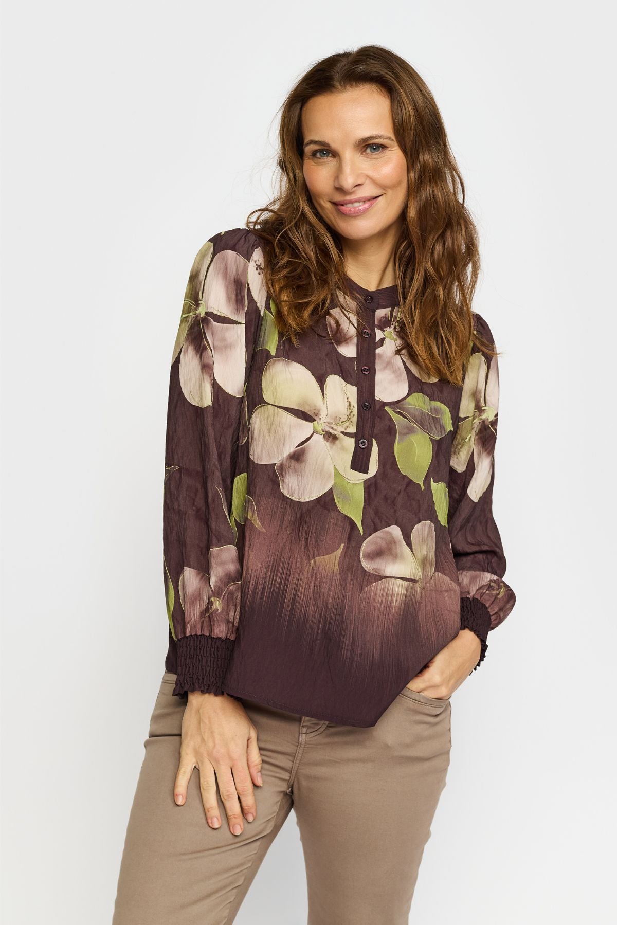 MELINA BROWN FLOWERS