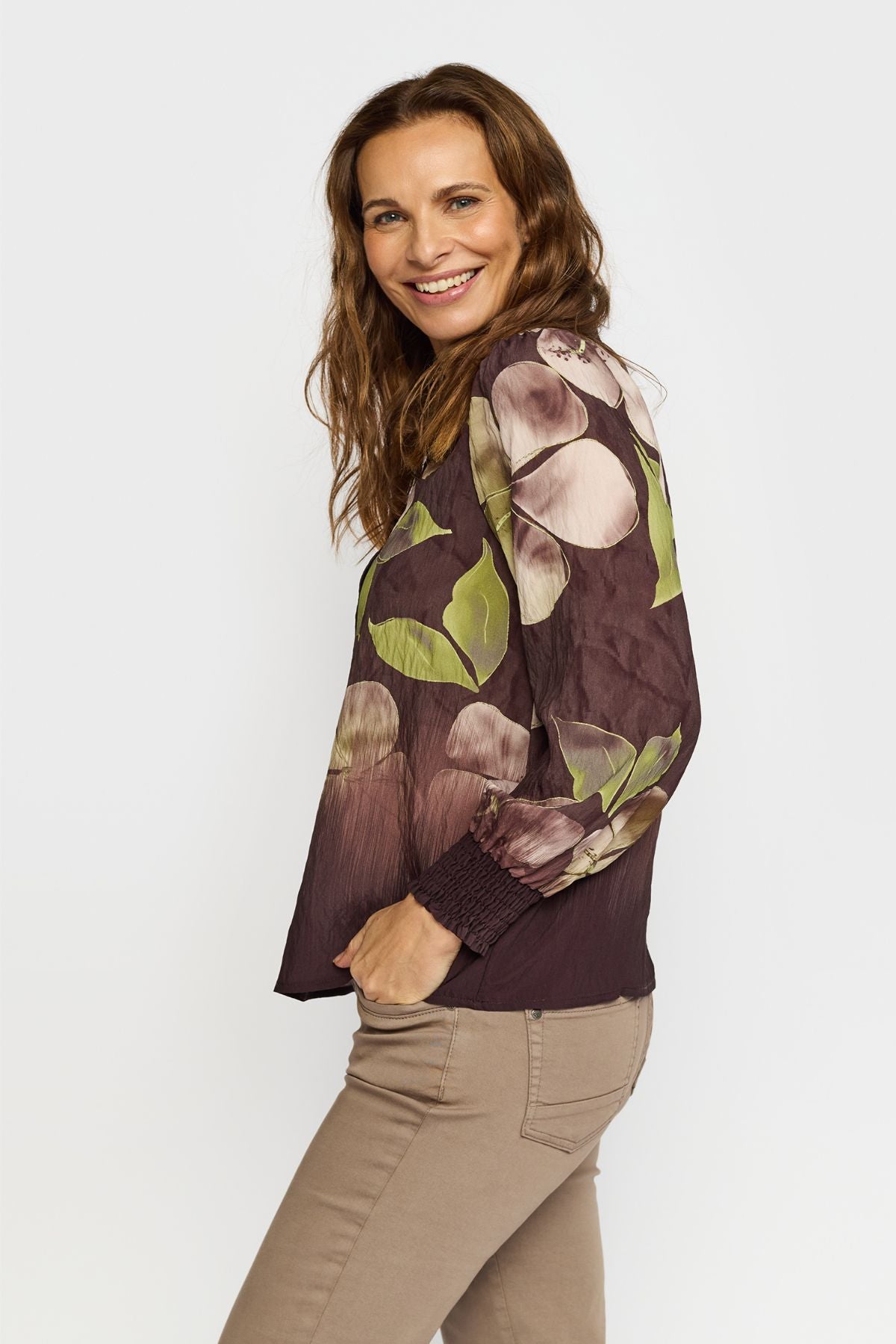 MELINA BROWN FLOWERS