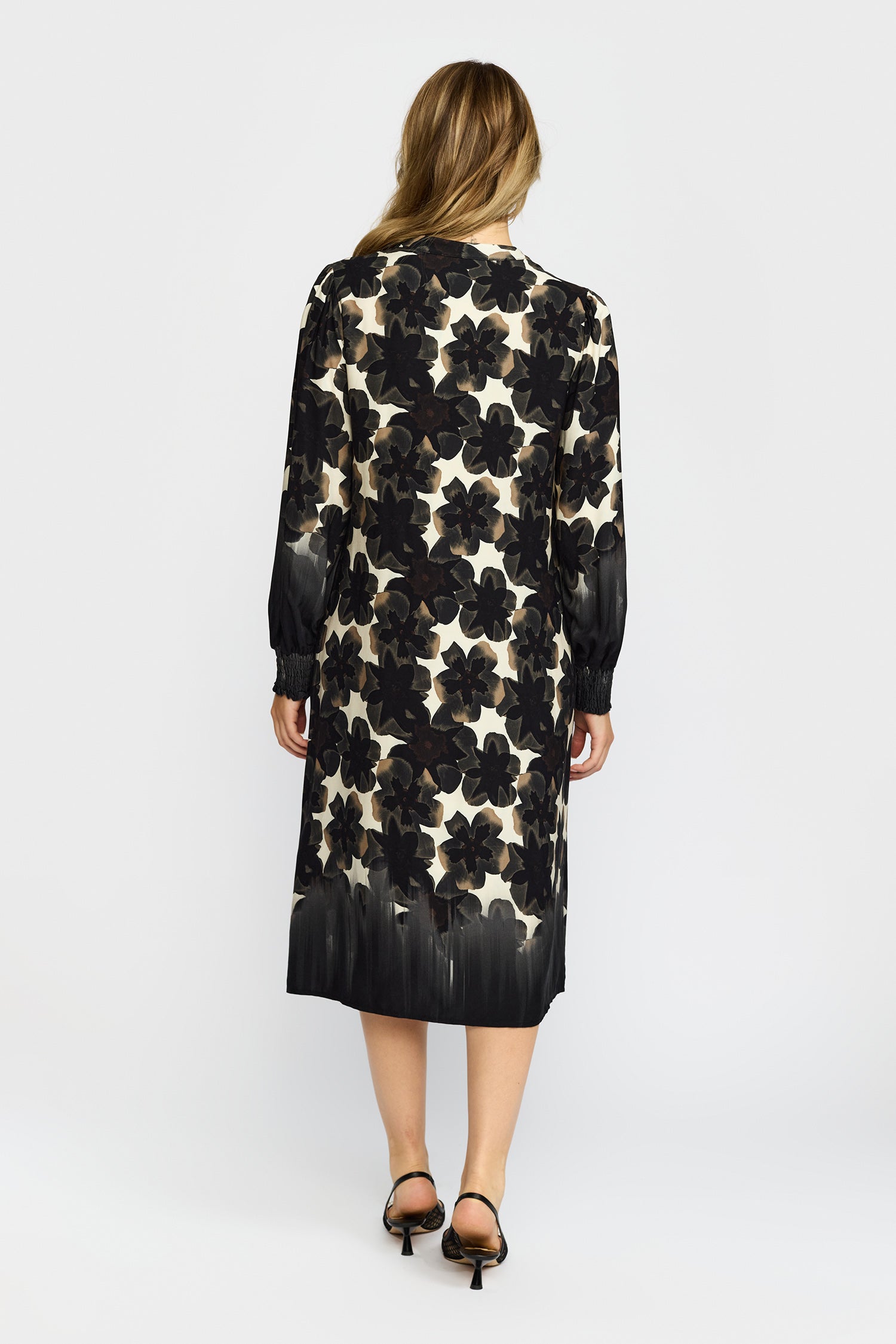 Ria BLACK FLOWER BORDER