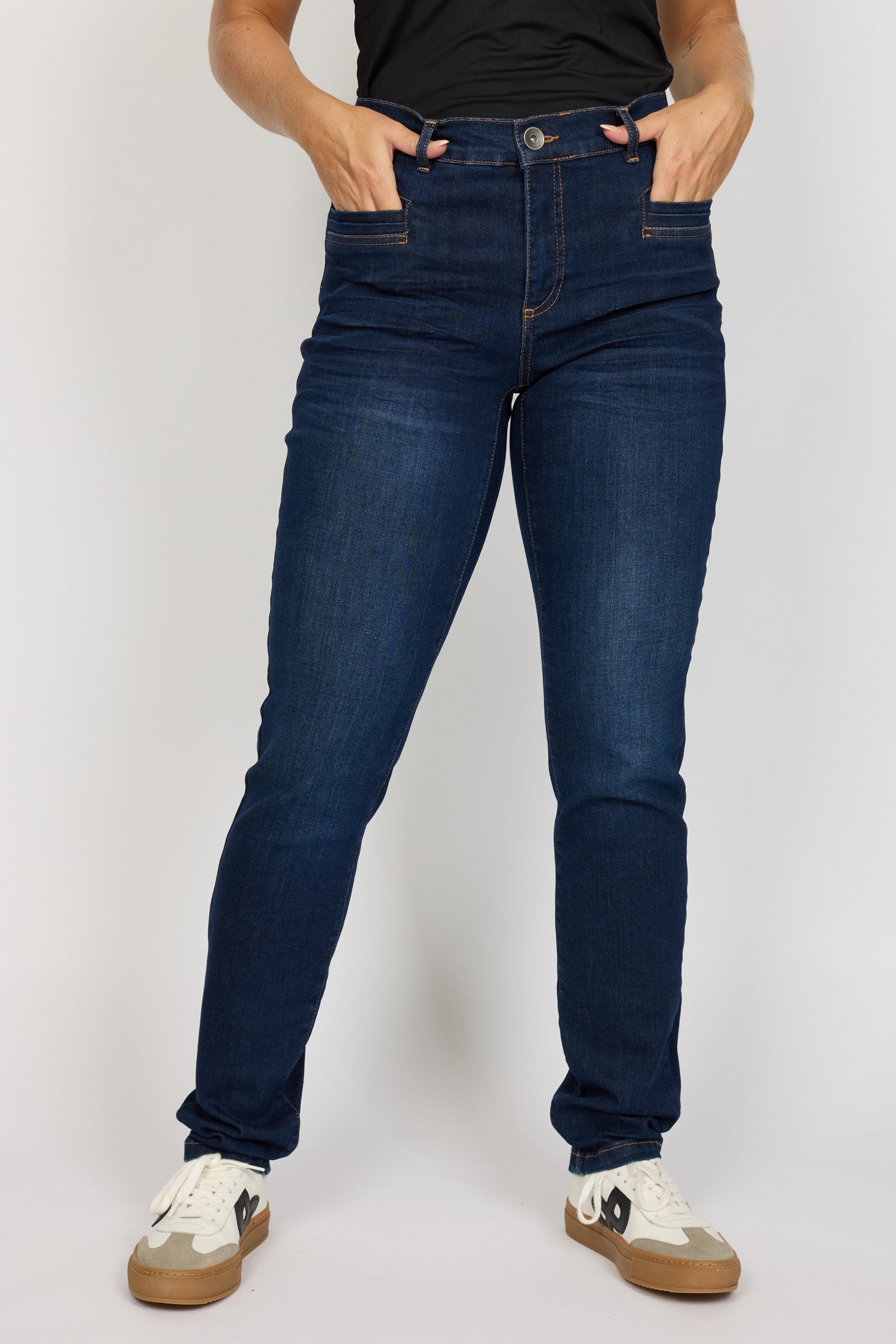 THOA.EA24 Dark Denim