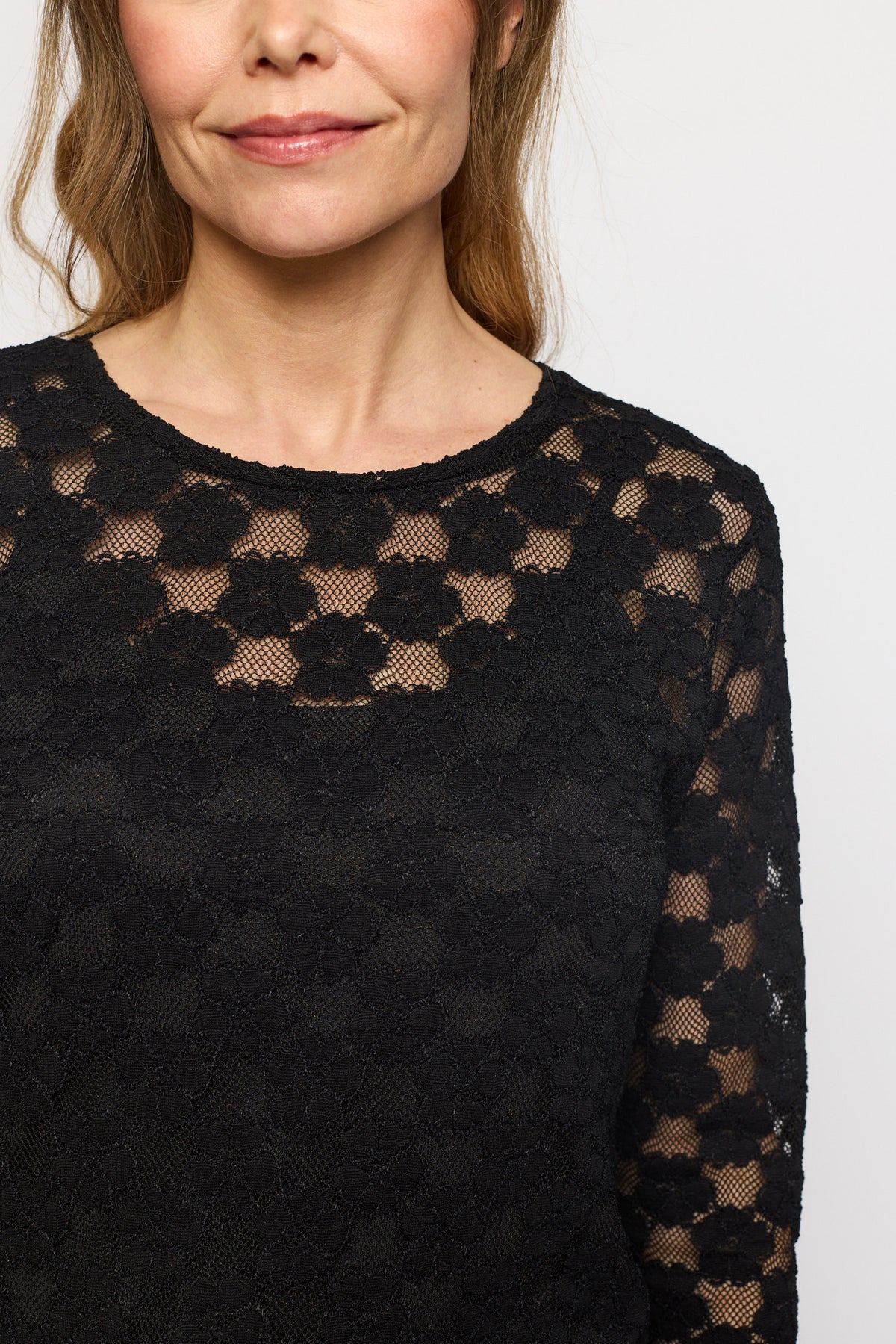 TILDE BLACK